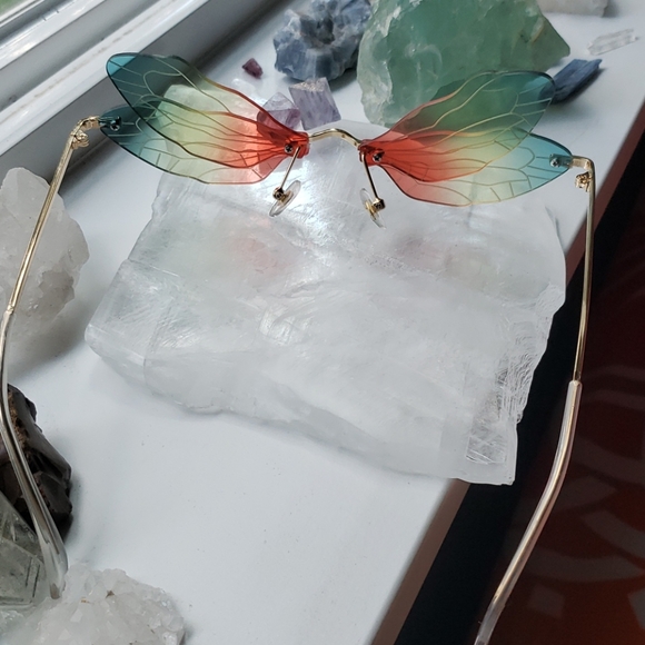 COPY - Double Dragonfly wing sunglasses: blue/purple - Picture 3 of 16